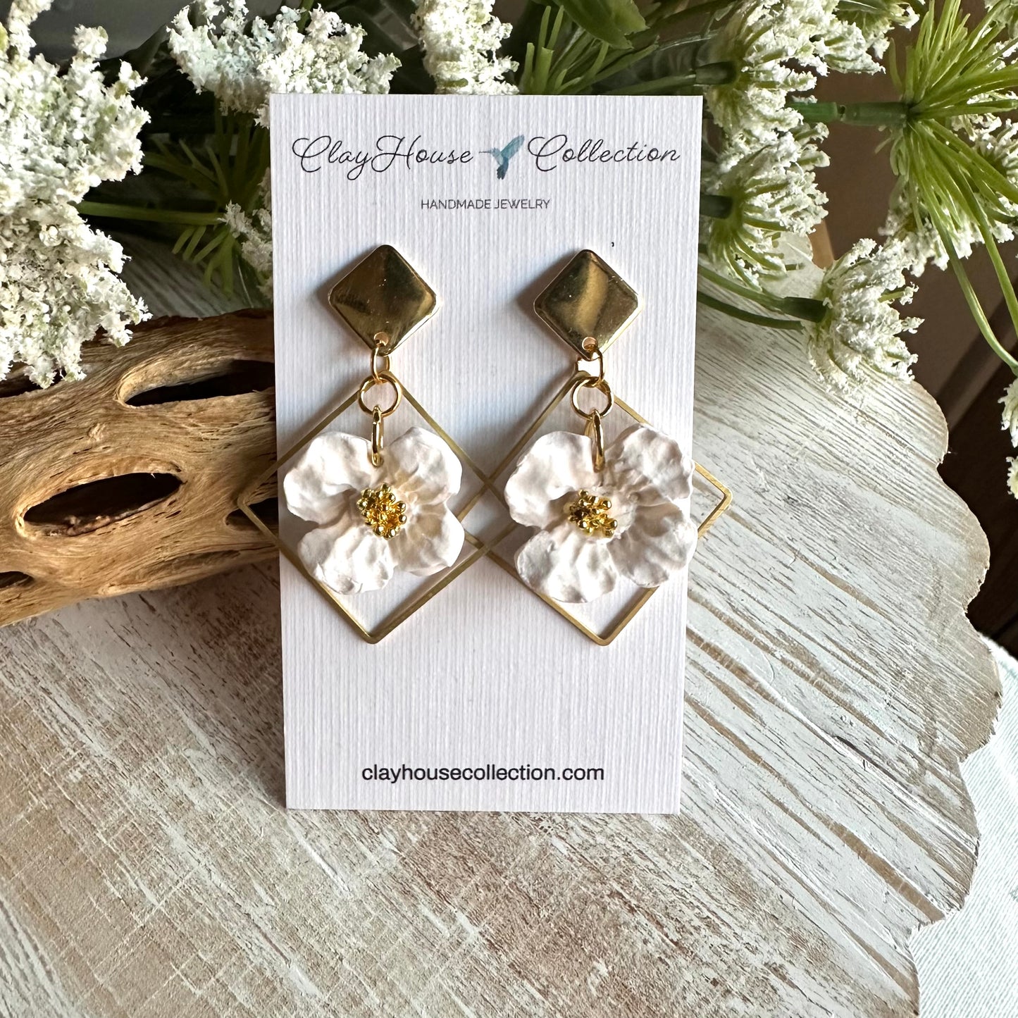 White Flower Gold Square Stud Earrings